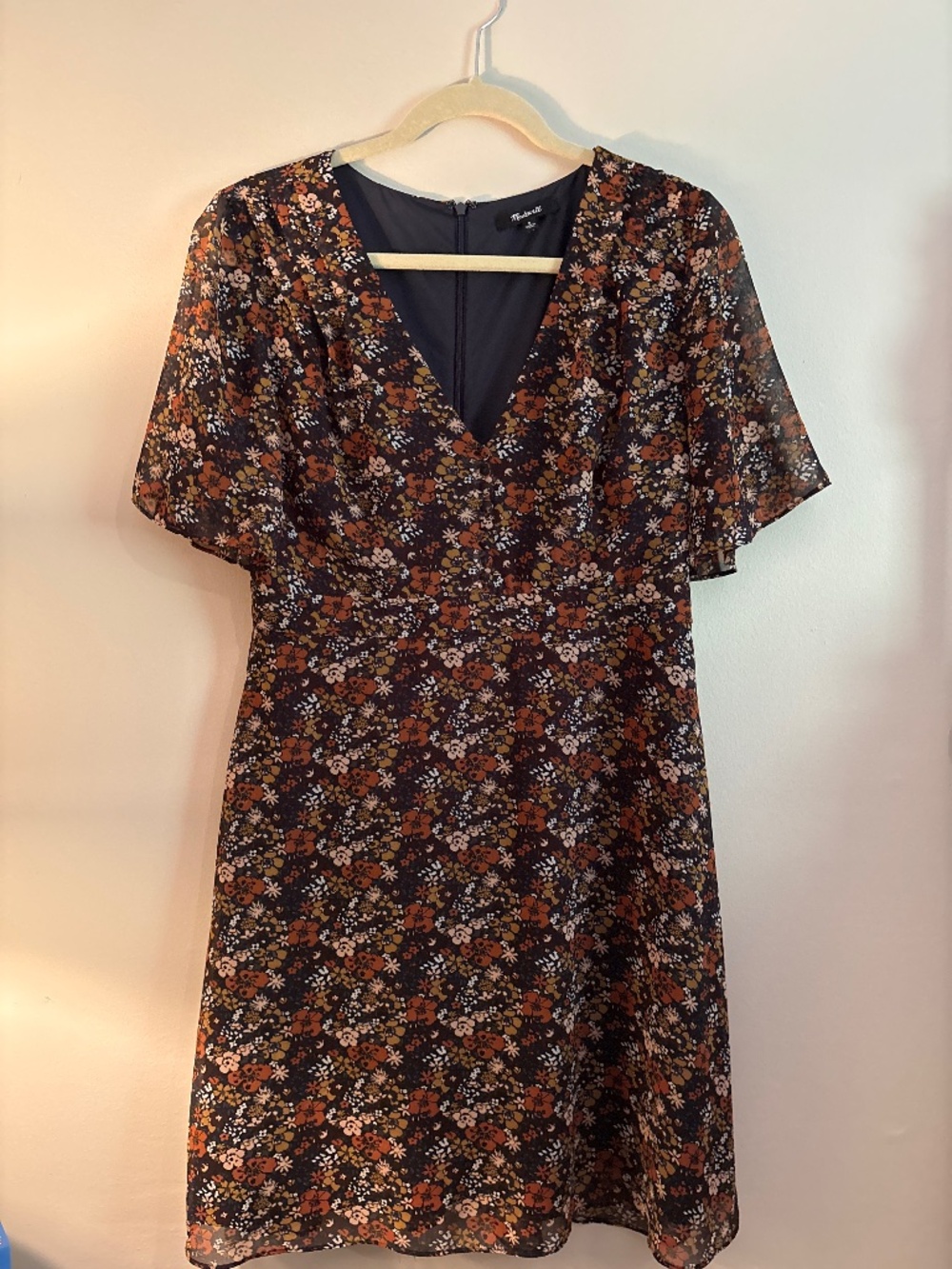 Madewell mini v neck dress navy and rust size 8